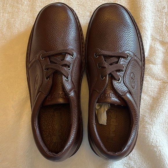 Brand new orthopedic and diabetic approved Propét dress shoes size 10 1/2, X(3E) - Picture 9 of 12